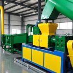 Waste film squeezing machine for plastic recycling line, adjust discharge speed and control material moisture